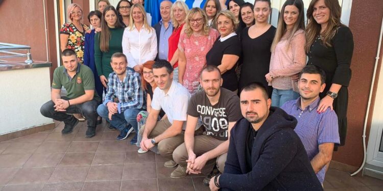ODRŽAN SEMINAR ZA SEKCIJU MLADIH I SEKCIJU ŽENA SSSS
