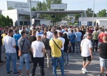 Radnici Fiata protest nastavljaju danas u Beogradu