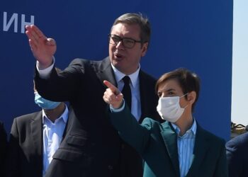 Novi dopisi premijerki i predsedniku stižu iz Beograda, Pirota, od komunalaca i zanatlija