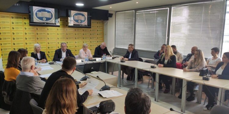 Sindikat Beograda: Vlada Srbije da vrati radnike keteringa u sastav Er Srbije ili protest