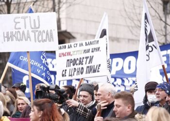 Prosvetari 26. oktobra izlaze na ulicu
