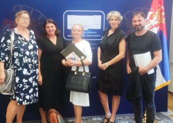 Pritisak na Ministarstvo finansija urodio plodom, izmenom Uredbe uvećanje zarada svima u prosveti 5,5%