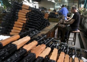 Zastava oružje: Zbog hladnoće u pogonu obustavljen rad