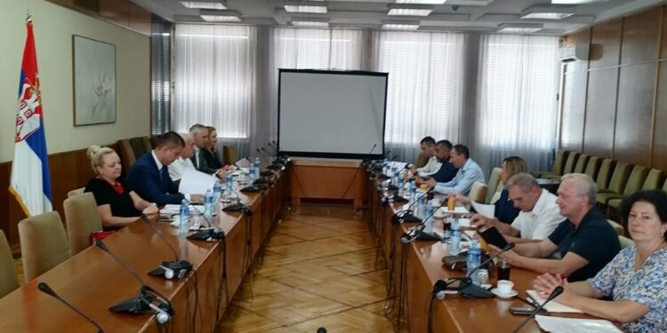 Mihajlović: Vlada Srbije ponudila povećanje minimalca veće od 10 odsto