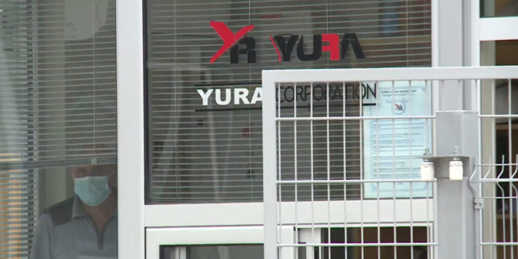 Incident u Juri: Menadžer pobesneo jer su dve radnice sedele na stolicama, primljene u Urgentni centar