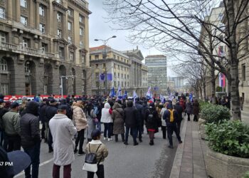 Sindikat uprave Srbije: Da li je u redu da više od 20 odsto zaposlenih prima minimalac?