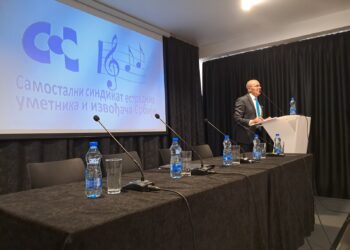 Golubović ostaje predsednik Sindikata estrade