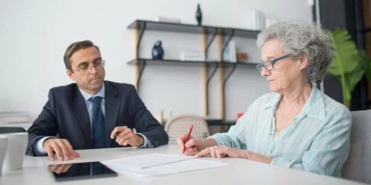 Slovenija uvodi kraće radno vreme za starije radnike: Koja su rešenja za demografski problem u Srbiji?