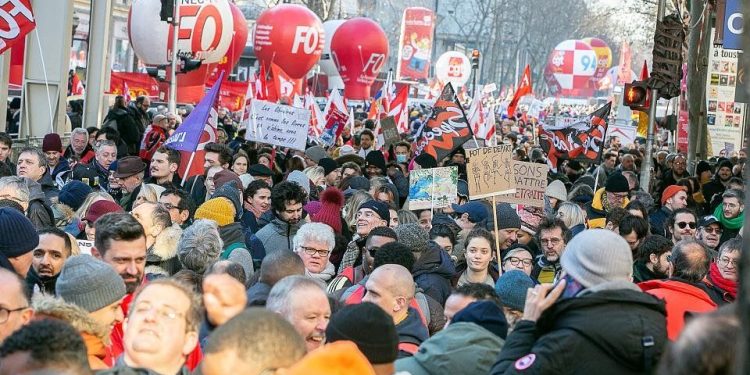 Svi francuski sindikati danas u štrajku
