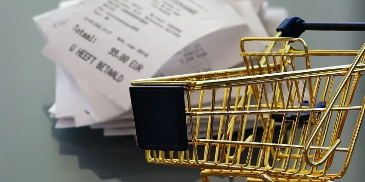 Prosečna plata ponovo ne pokriva zvaničnu prosečnu korpu, a realna korpa je čak 60.000 dinara skuplja, tvrde sindikati