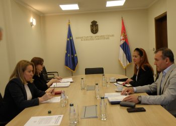 SINDIKAT UPRAVE SRBIJE I NADLEŽNO MINISTARSTVO KA DOGOVORU O IZMENAMA POSEBNIH KOLEKTIVNIH UGOVORA