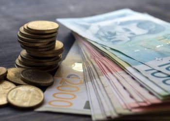 Pregovori o minimalcu počinju 10. avgusta? SSSS će tražiti da rast svih plata prati povećanje minimalca